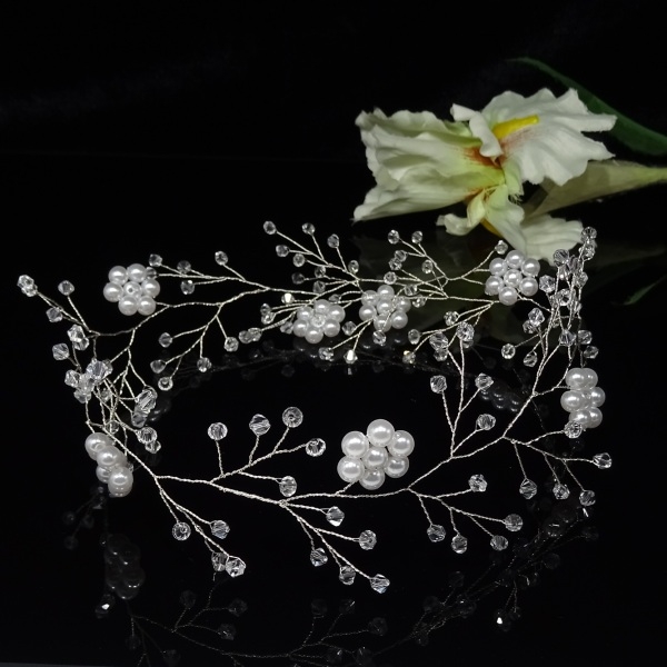 2885-thickbox_default.jpg Wianek ze szklanych kryształków i akrylowych perełek - obrazek 1