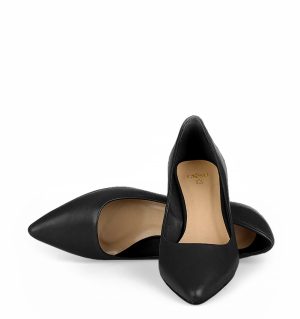 GASSU MICHELLE - Czarne czółenka na kaczuszce z licowej skóry - z przodu