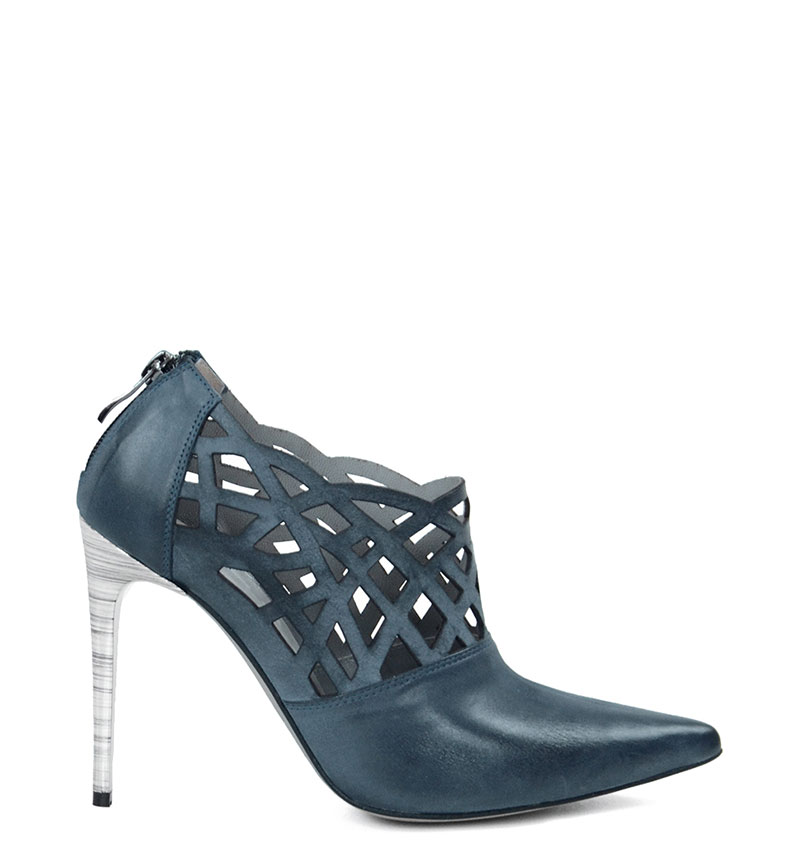 AMELIA - Granatowe botki ażurowe na szpilce - bokiem