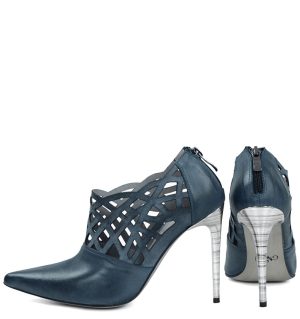 AMELIA - Granatowe botki ażurowe na szpilce - z tyłu