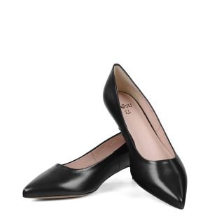 GASSU JESSICA Czarne buty na niskim obcasie - z przodu