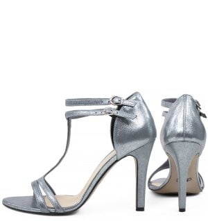 GASSU ERIN - Srebrne sandałki na szpilce z metalizowanej skóry - z tyłu