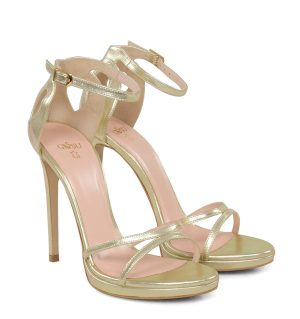 GASSU KIM - Złote sandały na platformie z półmatowej naturalnej skóry - po skosie