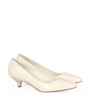 GASSU MICHELLE - Ecru czółenka na kaczuszce - po skosie