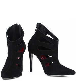 GASSU MIYU - Czarne botki zamszowe ozdobne wycięcia - z przodu