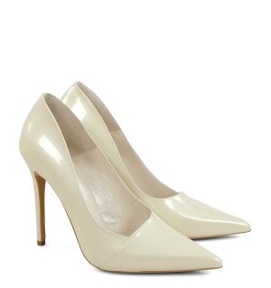 HAILEY - Wysokie ecru szpilki z perłowej skóry - po skosie