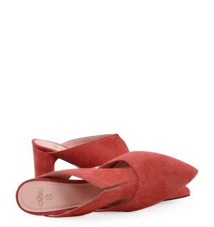 MAGGIE - Czerwone klapki na słupku zamszowe - z przodu