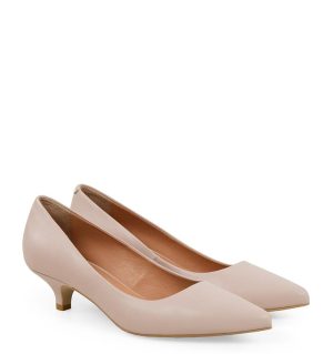 MICHELLE - Beżowe pudrowy róż na niskim obcasie z licowej skóry - po skosie