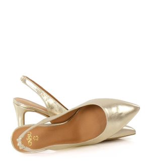 MAYA - złote szpilki na niskim obcasie - z przodu