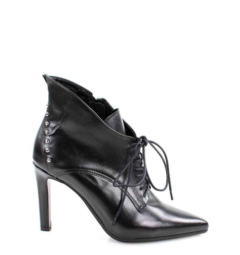 MARY - czarne botki na szpilce - bokiem