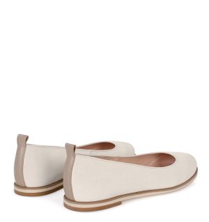 Jasno beżowe baleriny - po skosie