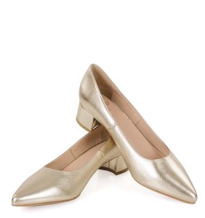 WERONICA - Złote czółenka na niskim obcasie z licowej skóry - z przodu