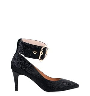 VIKA - czarne, błyszczące szpilki na średnim obcasie z paskiem - bokiem