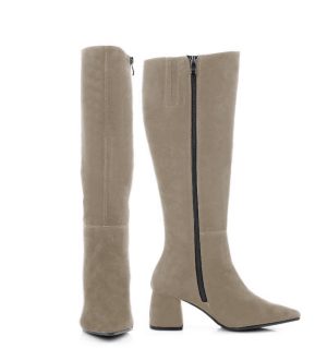 AURORA - beżowe kozaki na grubym słupku - z przodu