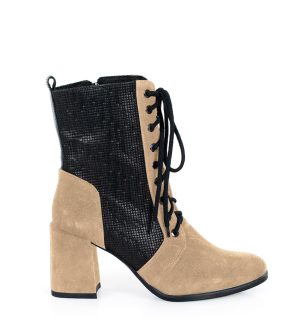 MADISON - Jasno beżowe botki za kostki na słupku - bokiem