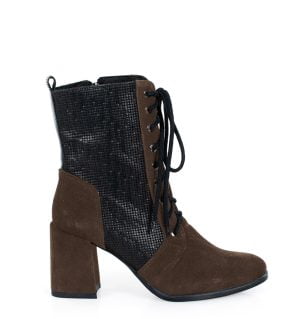 MADISON - Ciemno brązowe botki za kostki na słupku - bokiem