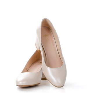 SUSANNA - Beżowe czółenka na grubym słupku - obrazek 3