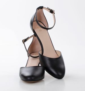 LINDA - Czarne szpilki z paskiem, niski obcas, skóra licowa - obrazek 6